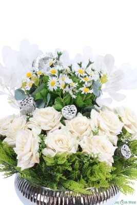 Metal Saksıda Kaliteli Gül ve Papatya Tanzimi 46 cm Beyaz-Yeşil - 3